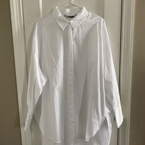 ZARA Oversized White Buttoned Shirt (Size M)